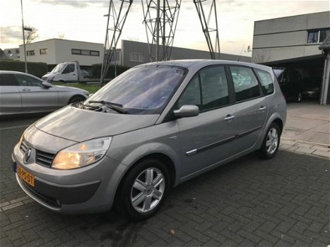 Renault Grand Scénic - 2.0-16V Dynamique Comfort automaat/airco/7persoons - 1
