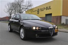 Alfa Romeo 159 Sportwagon - 1.7 T ECO Distinctive LEDER/NAVIGATIE DEALER ONDERHOUDEN