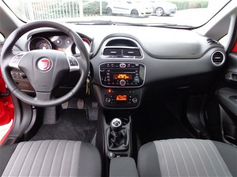 Fiat Punto - 1.2 69pk Sempre 5d | Clima | PDC | Cruise | *4 CILINDER - 1