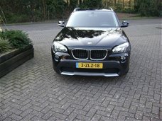 BMW X1 - Navigatie / 17inch / Private Glass