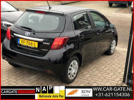 Toyota Yaris - 1.5 Hybrid Now Stoelverwarming|Clima|BT|Achteruitcam|APK-Garantie|1steEig|Facelift| - 1