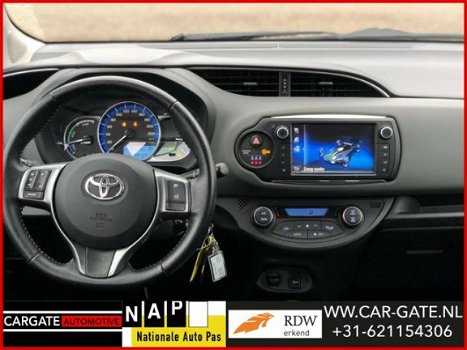 Toyota Yaris - 1.5 Hybrid Now Stoelverwarming|Clima|BT|Achteruitcam|APK-Garantie|1steEig|Facelift| - 1