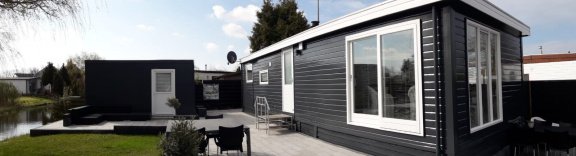 Luxe 6 pers. Chalet huren aan water en 300m van IJsselmeer in Makkum Friesland - 7