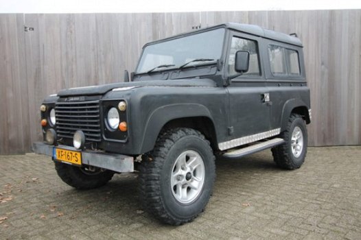 Land Rover Defender - 90 BENZINE RHD - 1