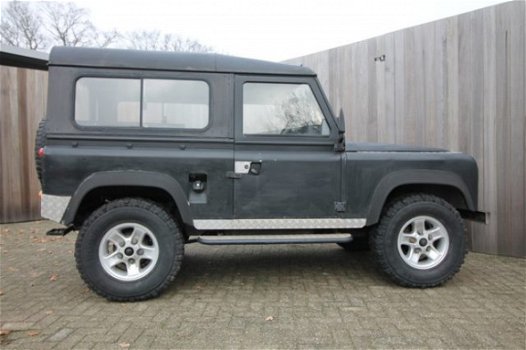 Land Rover Defender - 90 BENZINE RHD - 1