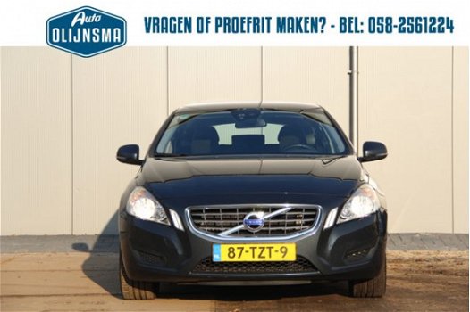 Volvo V60 - T3 Momentum | Navi | PDC | 18 inch |Nieuwe Distributieriem+set | Half Leer - 1