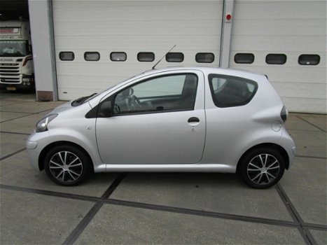 Toyota Aygo - 1.0-12V Access AYGO 1.0 12V ACCES - 1