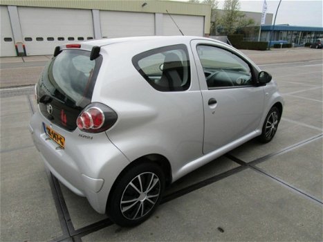 Toyota Aygo - 1.0-12V Access AYGO 1.0 12V ACCES - 1