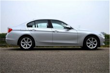 BMW 3-serie - 320i EfficientDynamics Edition Executive RIJKLAAR PRIJS-GARANTIE Xenon Navigatie