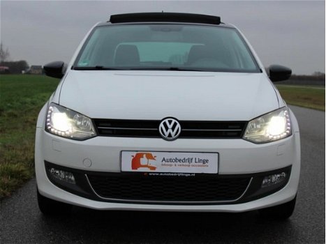 Volkswagen Polo - 1.6 TDI STYLE 105 PK / PANO / XENON / PDC - 1