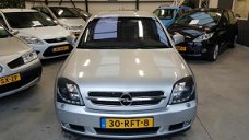 Opel Vectra GTS - 2.2-16V Business - Leer, Navi, PDC, Cruise, Xenon, LM