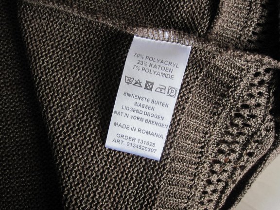 Vest maat 48 taupe kleurig met half ronde voorkant. - Afbeelding 5