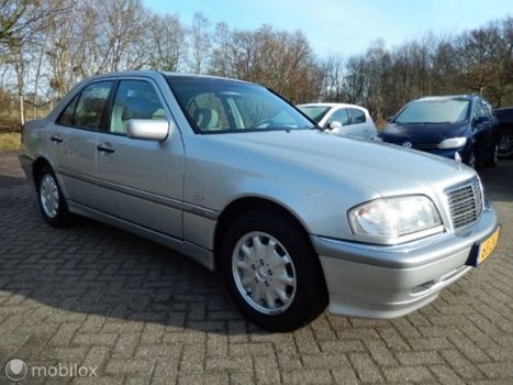 Mercedes-Benz C-klasse - 200 CDI Classic - 1