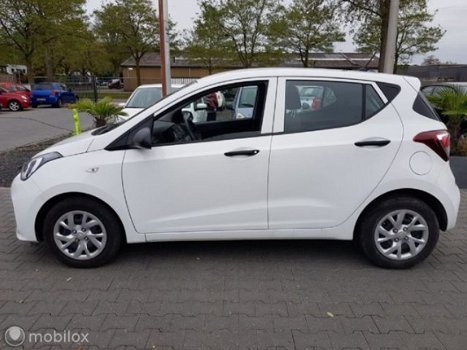 Hyundai i10 - - 1.0 blue airco€9.750, 00 of maandelijks €195 - 1