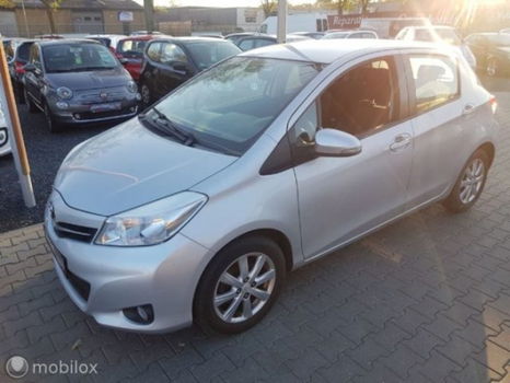 Toyota Yaris - - 1.0vvti airco €8.250, 00 of maandelijks €165 - 1