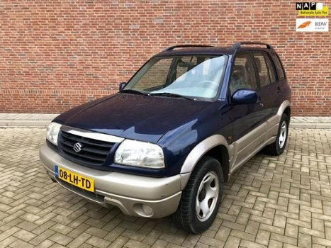 Suzuki Grand Vitara - 2.5 V6 - 1