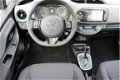 Toyota Yaris - 1.5 Hybrid Active Navigatie-Safety Sense-Parkeercamera - 1 - Thumbnail