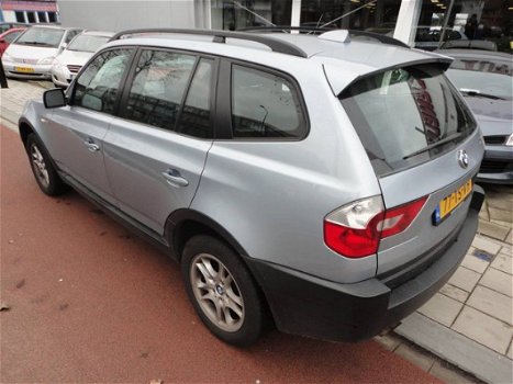 BMW X3 - 2.5i Executive - 4WD - 1