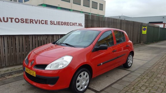 Renault Clio - 1.2 16V 55KW 5-DRS Authentique - 1