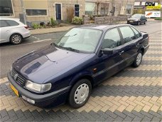 Volkswagen Passat - 2.0 CL Atlanta / Uniek / airco / Nwe apk