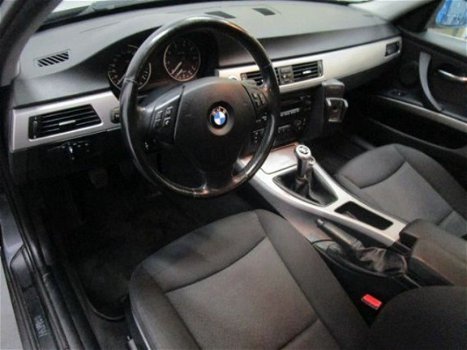 BMW 3-serie - 318i Dynamic Executive Clima Trekhaak 1e eigenaar - 1