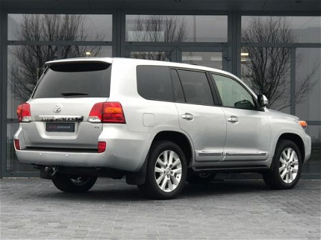 Toyota Land Cruiser V8 - 4.5 D-4D Executive A/T Van, Leder, Navi, Verwarmde stoelen/stuur, Stoelkoel - 1