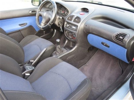 Peugeot 206 - 1.6-16V KEURIGE STAAT - 1