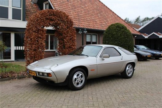 Porsche 928 - 928S - 1