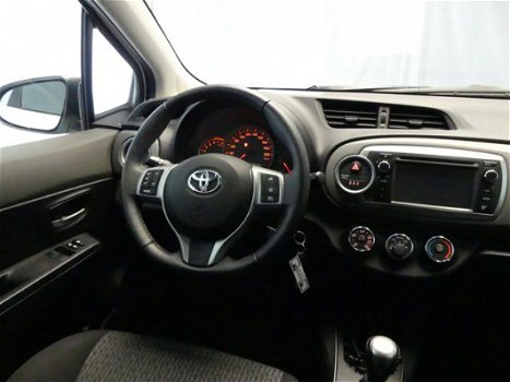 Toyota Yaris - 1.3 VVT-i Aspiration Navi | Airco | Camera | Lm velgen | Cruise - 1