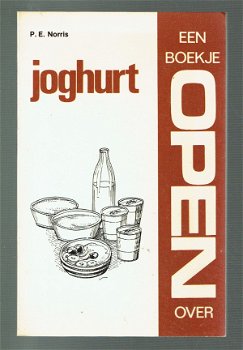 Een boekje open over joghurt door P.E. Norris - 1