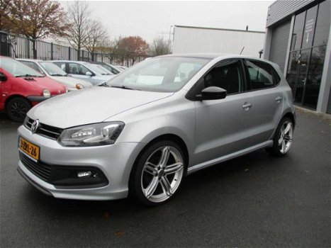 Volkswagen Polo - 1.2 Easyline R LINE - 1