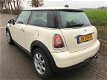 Mini Mini Cooper - 1.6 pepper / clima bj 2007 met 130.000 km - 1 - Thumbnail