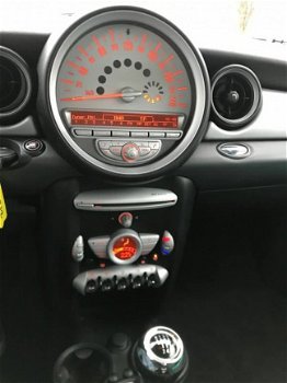 Mini Mini Cooper - 1.6 pepper / clima bj 2007 met 130.000 km - 1