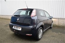 Fiat Punto Evo - 1.3 M-Jet Dynamic nette auto met navigatie, zeer zuinig