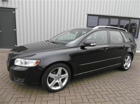 Volvo V50 - 1.6 D2 Sport Airco Cruise Control Navigatie Xenon - 1