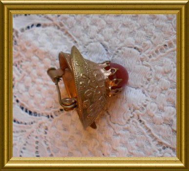 Mooie oude kleine broche met rode steen // vintage little brooch with red stone - 3