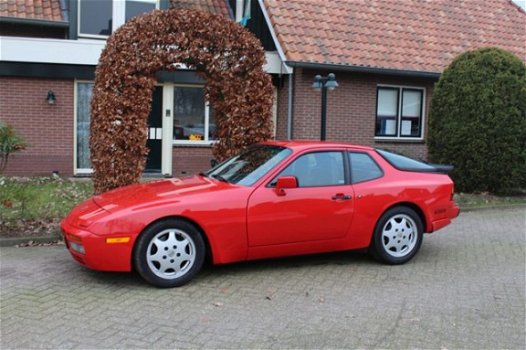 Porsche 944 - Turbo targa - 1