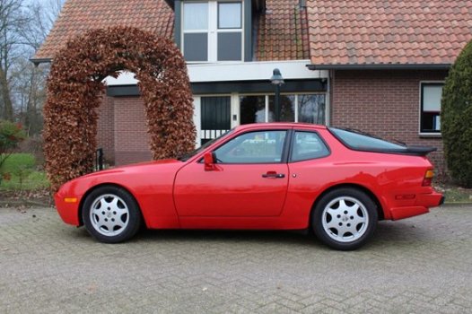 Porsche 944 - Turbo targa - 1