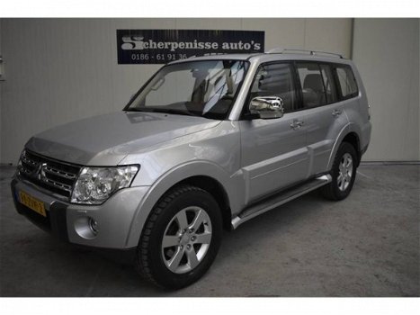 Mitsubishi Pajero - LWB 3.8 V6 Mivec Instyle 7-PERSOONS - 1