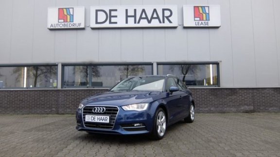 Audi A3 - 1.6 TDI 110PK AMBITION Sportstoelen - 1