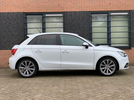 Audi A1 Sportback - 1.6 TDI Amb. PL. Bns - 1