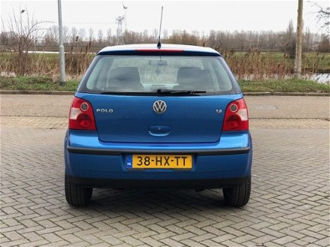 Volkswagen Polo - 1.4 16V 75pk - 1