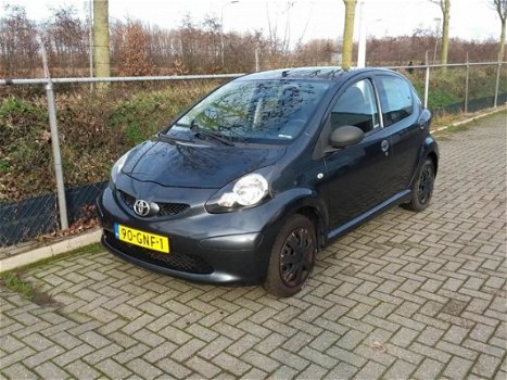 Toyota Aygo - 1.0-12V - 1