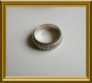 Mooie zilveren ring met steentjes - 4
