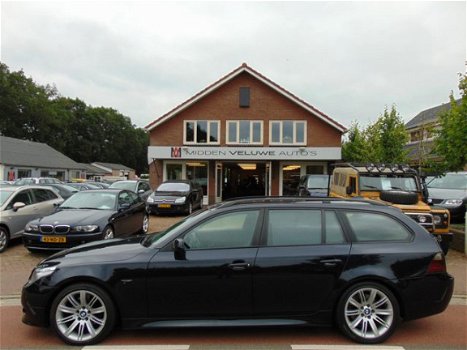 BMW 5-serie Touring - 530d High Executive M PAKKET Clima / Groot Navi / Leder / Xenon / Lm Velgen Ze - 1