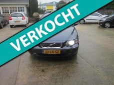 Volvo V70 - 2.5 T Titanium airco schuifdak