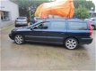 Volvo V70 - 2.5 T Titanium airco schuifdak - 1 - Thumbnail