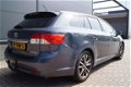 Toyota Avensis Wagon - 2.0 D-4D Dynamic Business l Navigatie | Stoelverwarming - 1 - Thumbnail