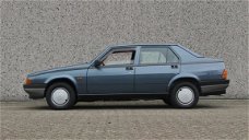 Alfa Romeo 75 - 1.8 1.6