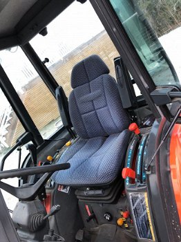 2011 Kubota STV40 tractor met sneeuwblazer en bezem - 4